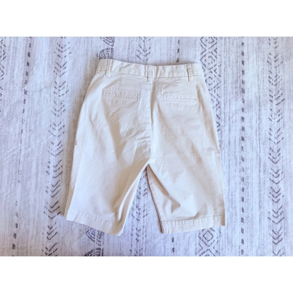 Gap Stone Beige‎ 10 Inch Bermuda Shorts Women's Size 00 Stretch Cotton